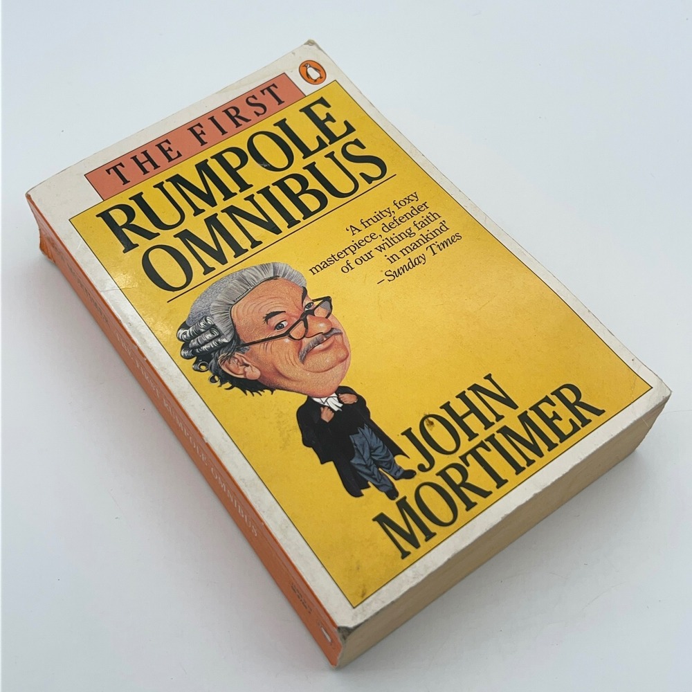 The First Rumpole Omnibus John Mortimer Penguin Books Paperback 014006768X